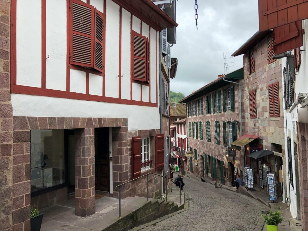 Maison Simonenia Saint-Jean-Pied-de-Port Exteriér fotografie